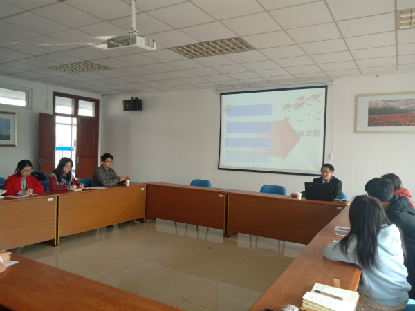蘑菇视频
举办研究生学术研究与论文写作讲座